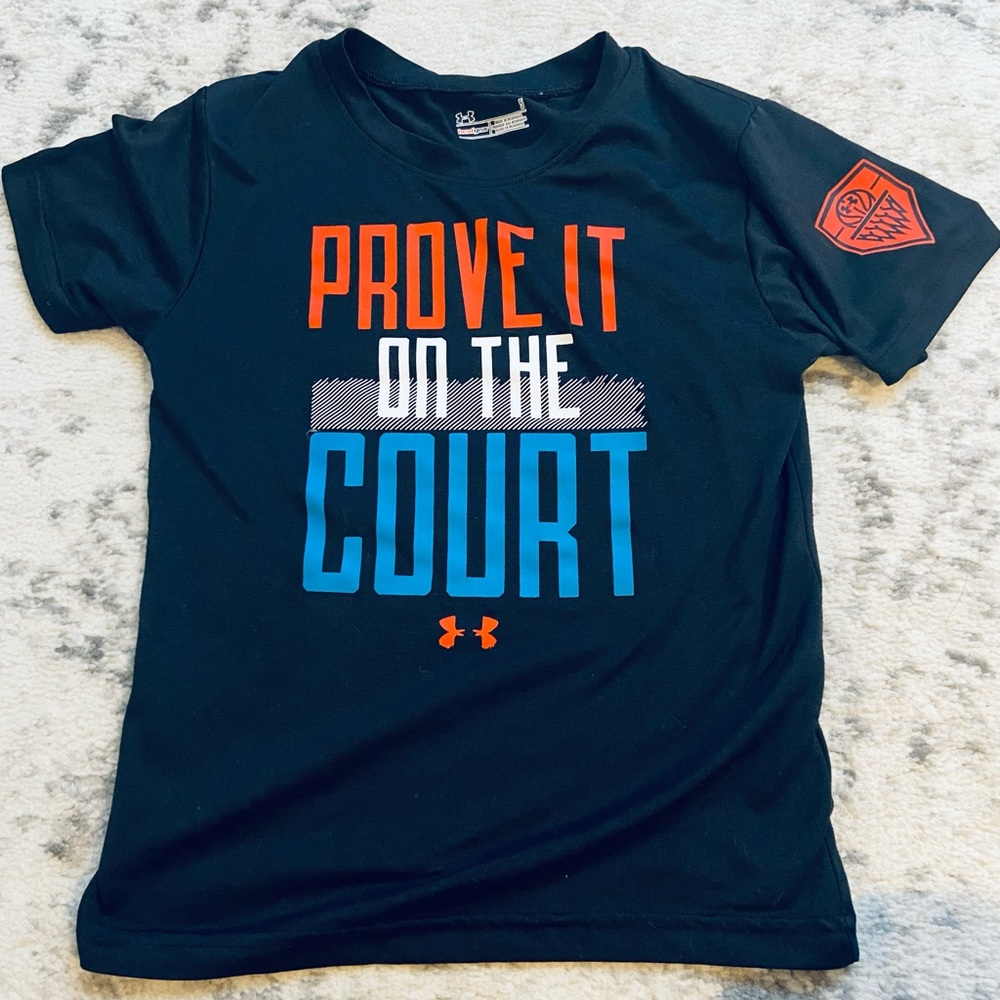 Under Armour boys tshirt